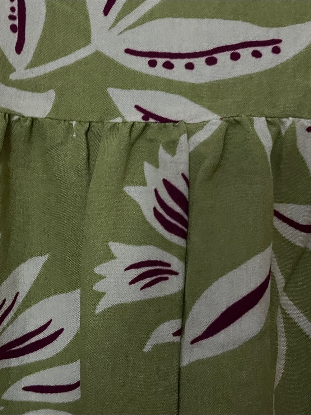 easel NWT Lime Green-Purple-White Floral Mini Dress w/Bow Accent & Puff Sleeves - Picture 8 of 9